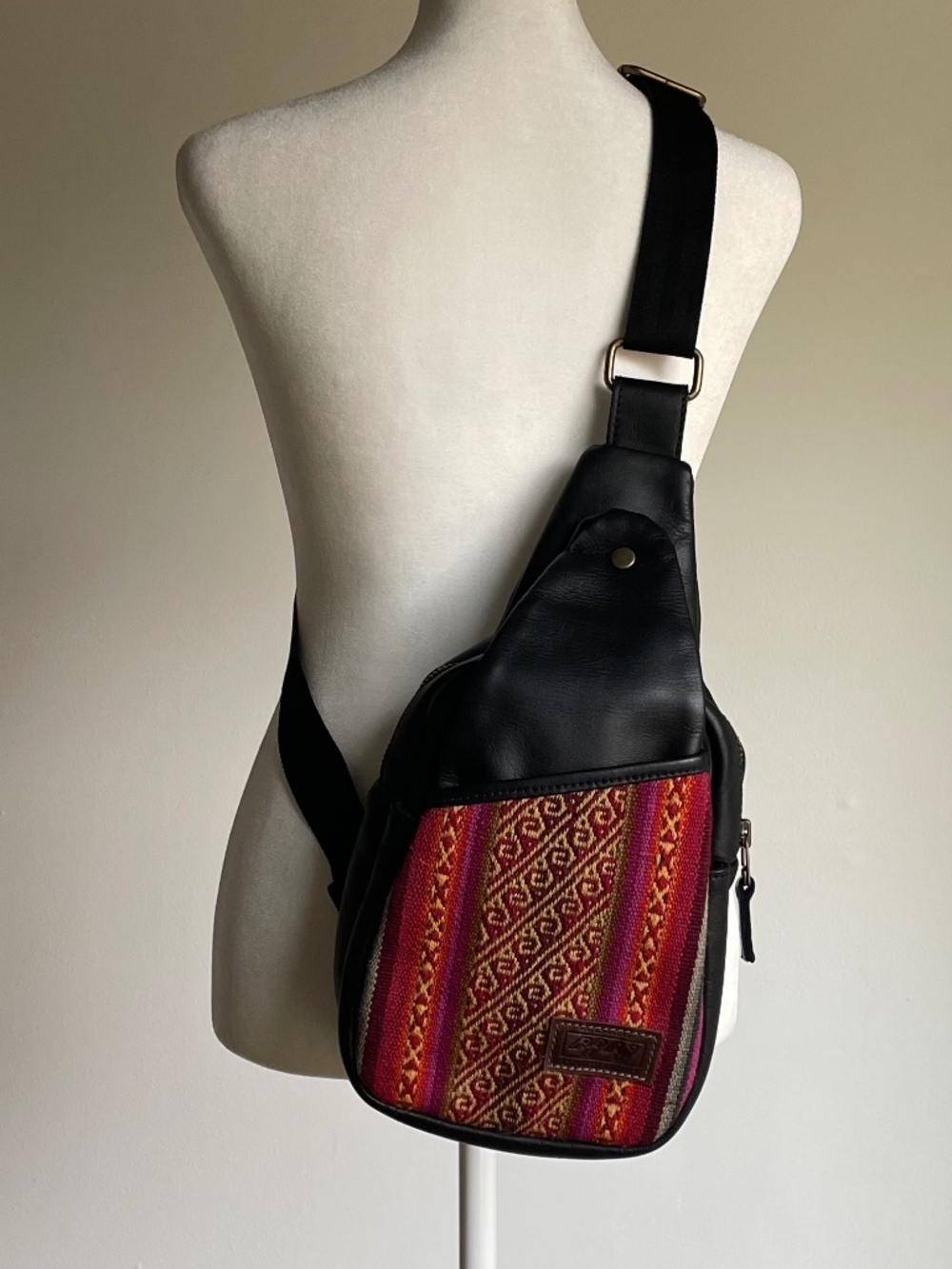 Artesanias Espiritu Andino Leather Sling Bag - Artisan handwoven Boho Crossbody
